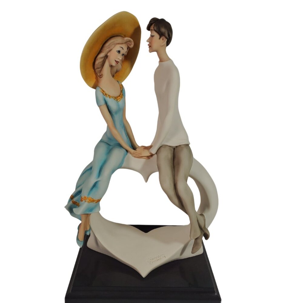 💕 Giuseppe Armani “Love Is All Around” 14" Figurine – Model 2087C 💕